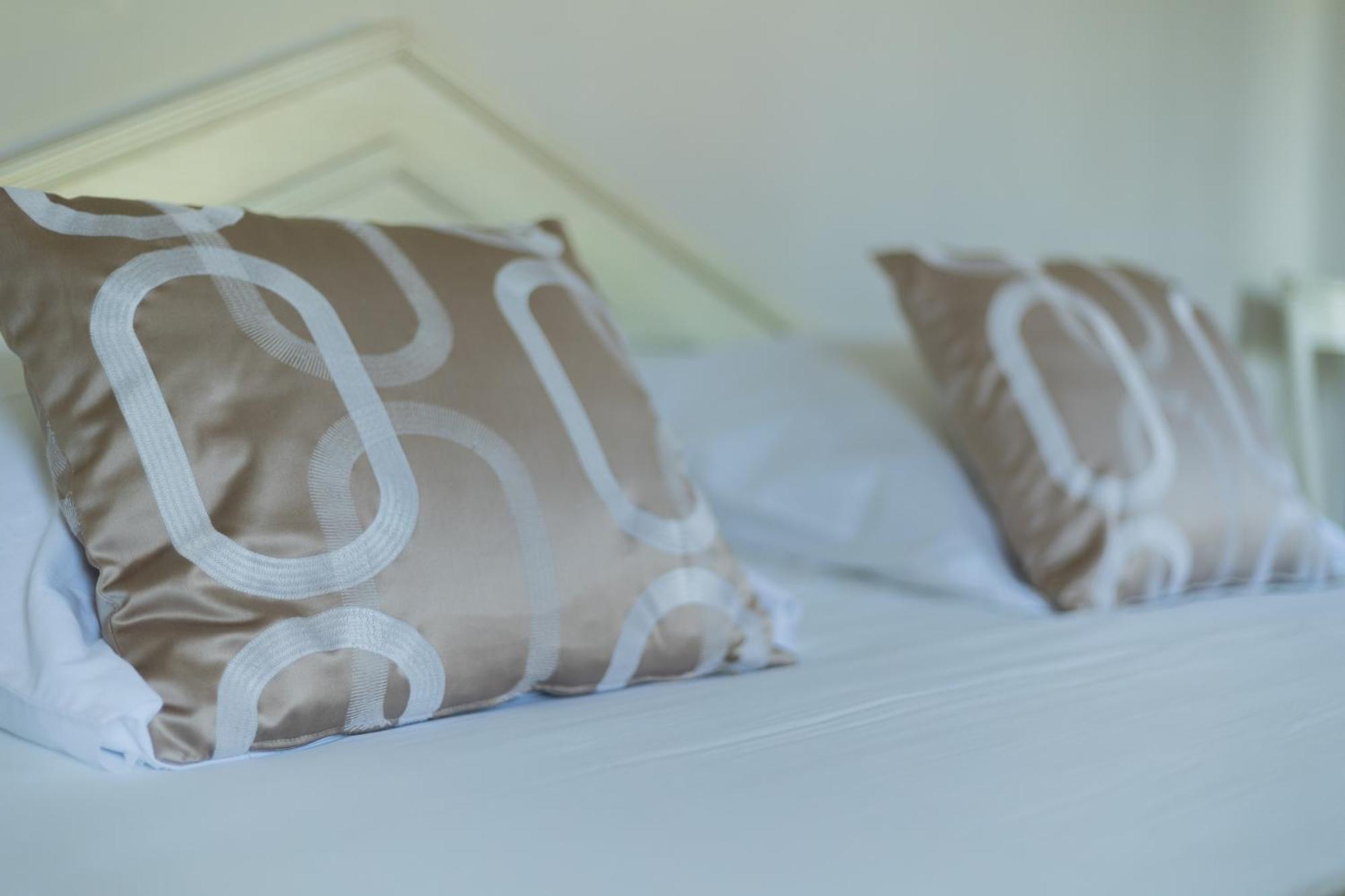 Hotel Mediterranee Le Lavandou Zewnętrze zdjęcie
