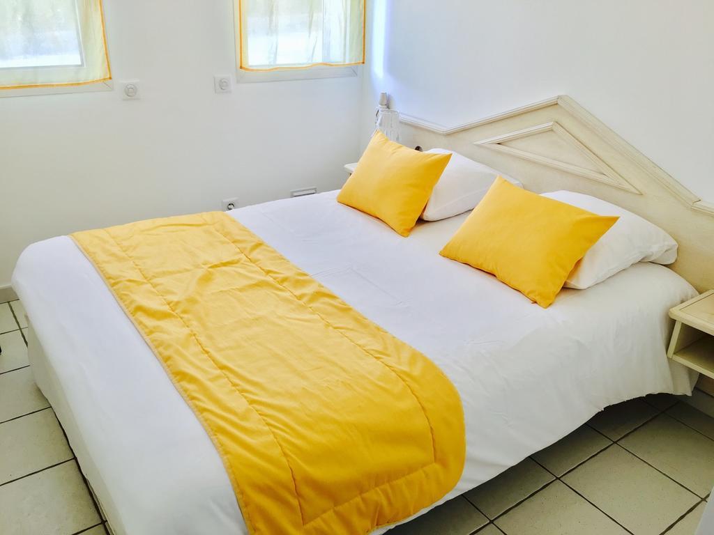 Hotel Mediterranee Le Lavandou Zewnętrze zdjęcie